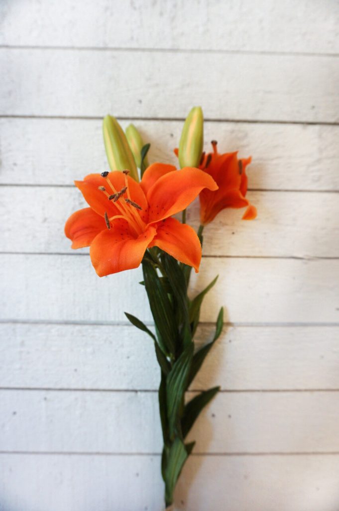 Lilja, orange, konstgjord blomma, 75 cm
