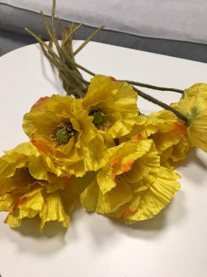 Vallmo, gul, konstgjord blomma